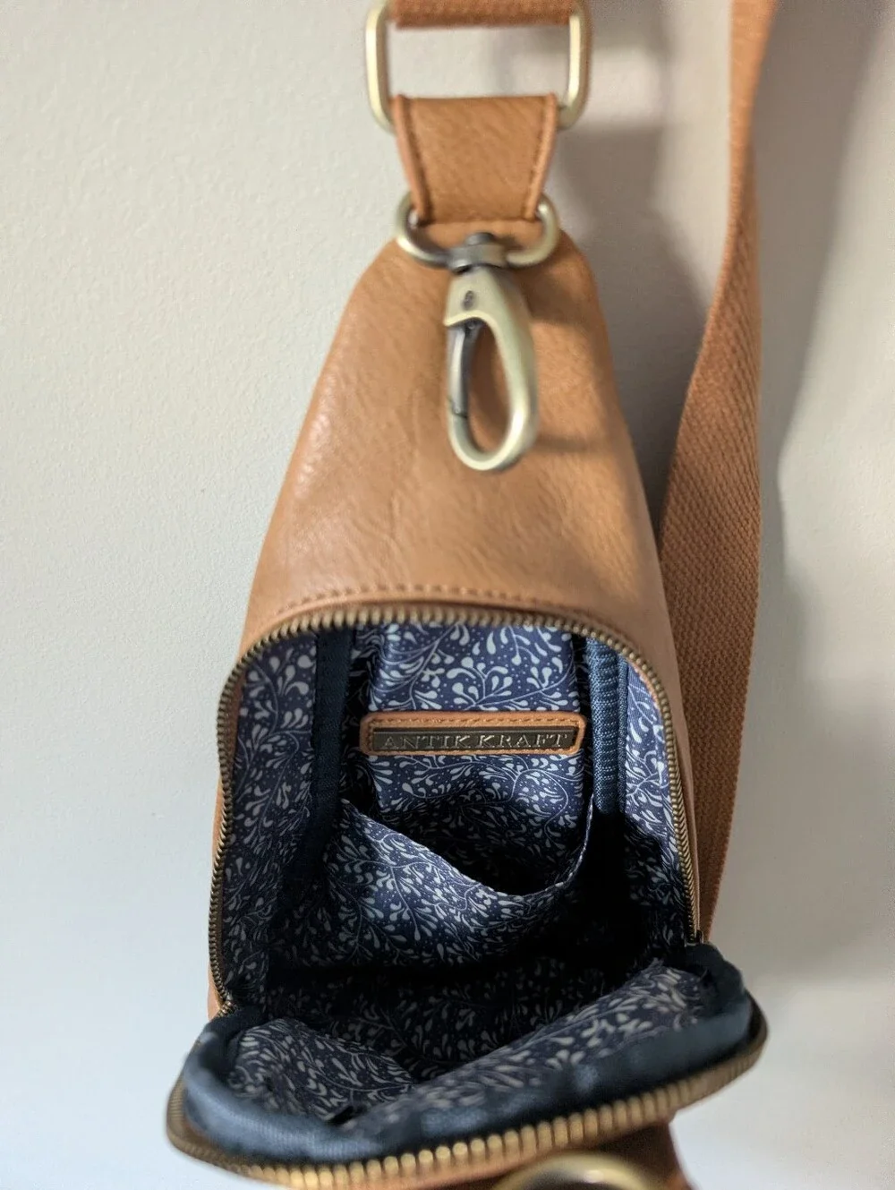 Women's Tan Leather Crossbody Sling Bag - Picture 5 of 7